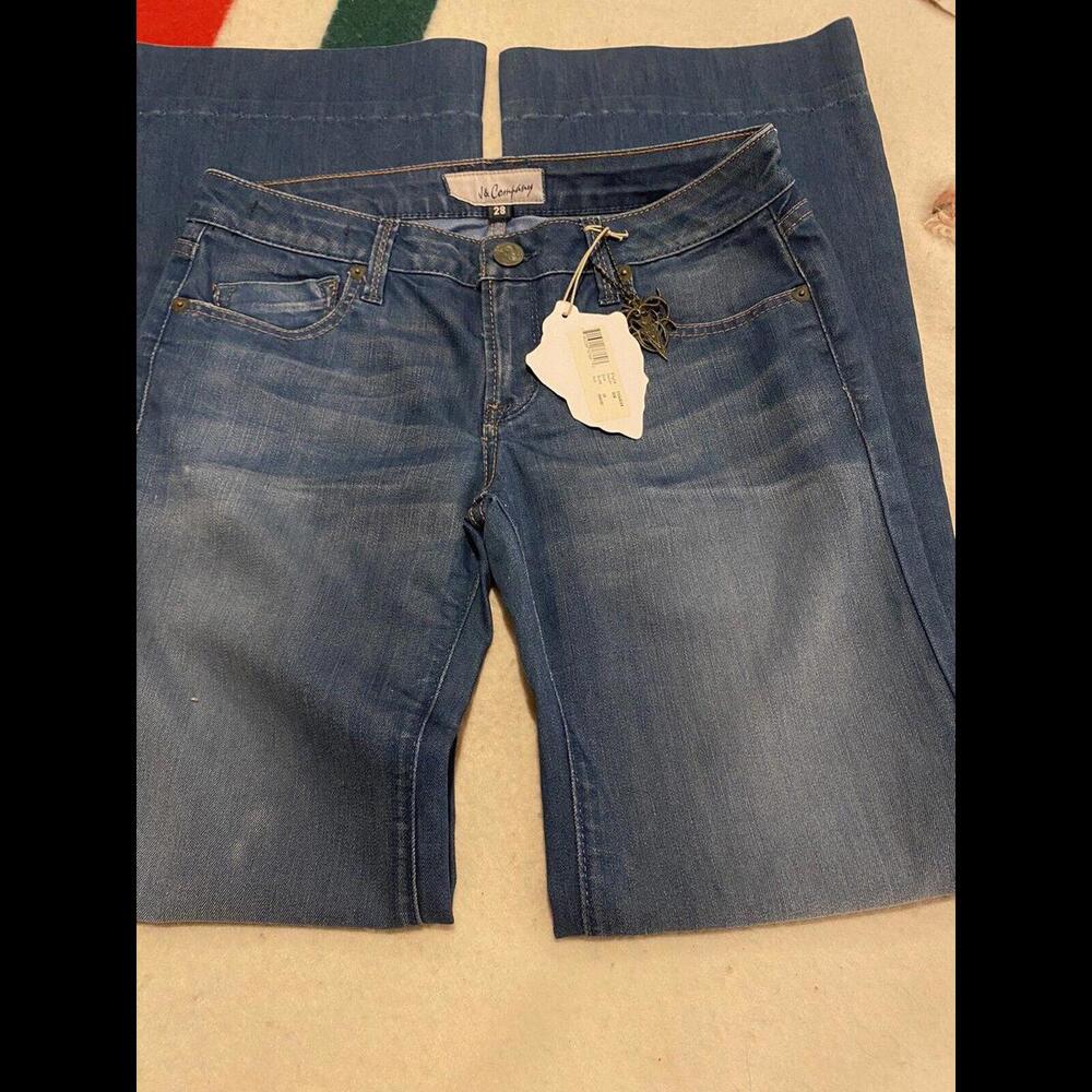 NWT J & Company Beverly Vine Wide Leg Jeans Size 28 Style C1564ESA Color SDK NWT